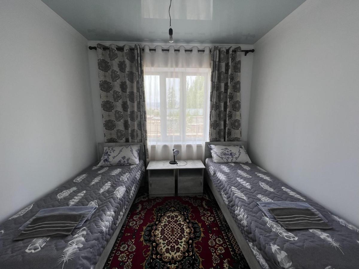 Guest House Baytur Kochkor Екстер'єр фото